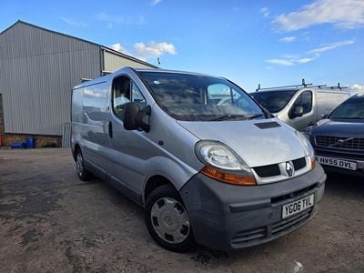 Used Renault Trafic 2006 Silver MPV