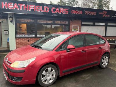 Used Citroën C4 88 HP (64 kW) 2007 Red Hatchback