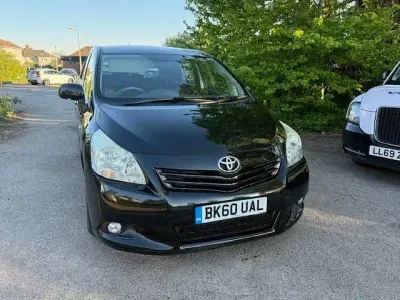 Usado Toyota Verso 2010 Preto Monovolume