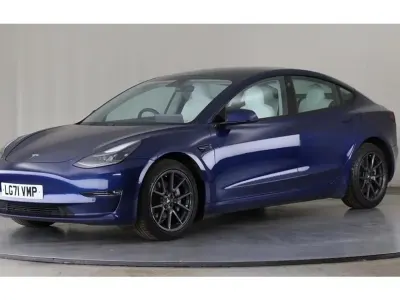 Używany Tesla Model 3 Long Range AWD 366 kW (498 KM) 2021 Niebieski Sedan/Limuzyna