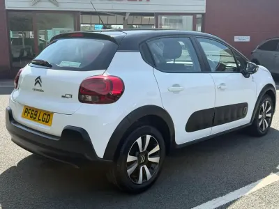 Used Citroën C3 Origins 83 HP (61 kW) 2019 White Hatchback