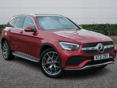 Usado Mercedes GLC300 AMG Line Premium 2021 Vermelho Carrinha