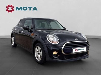 Black Used 2016 Mini Cooper D Hatch Hatchback | £8,395 (Fair price)