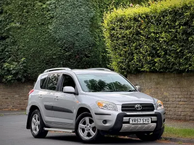 Used Toyota RAV4 149 HP (109 kW) 2007 Silver SUV