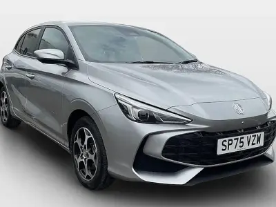 Usado MG MG3 Trophy 194 HP (142 kW) 2025 Prateado Citadino
