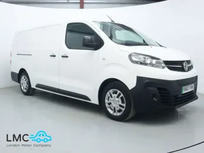 Gebraucht Vauxhall Vivaro 100 kW (136 PS) 2021 Weiß Van / Kleinbus
