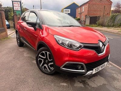 Usado Renault Captur Signature 110 HP (80 kW) 2017 Vermelho SUV