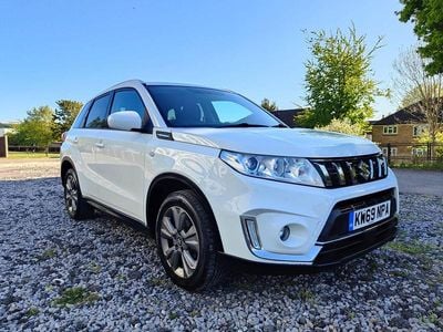 Second-hand Suzuki Vitara SZ-T 140 CP (102 kW) 2019 Alb SUV