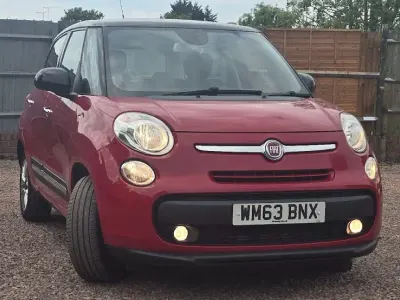 Used Fiat 500L Lounge 85 HP (62 kW) 2013 Red/black MPV