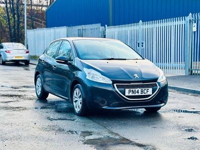 Used Peugeot 208 Access 82 HP (60 kW) 2014 Black Hatchback