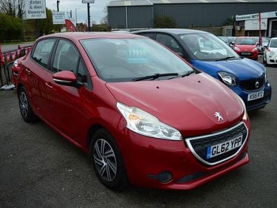 Used Peugeot 208 Access 82 HP (60 kW) 2013 Red Hatchback