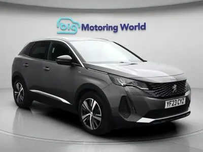 Used Peugeot 3008 Allure+ 300 HP (220 kW) 2023 Grey SUV