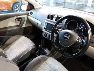 Used VW Polo R-line 90 HP (66 kW) 2018 Black Hatchback