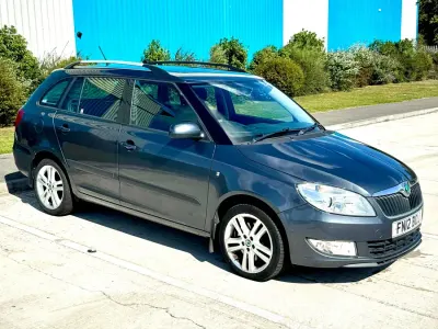 Używany Skoda Fabia Elegance 105 KM (77 kW) 2012 Szary Kombi