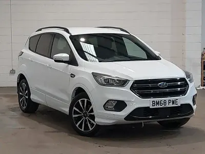 Usado Ford Kuga ST-Line 150 CV (110 kW) 2019 Blanco SUV