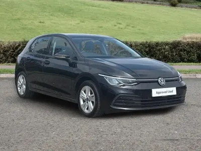 Used VW Golf VIII Life 150 HP (110 kW) 2023 Black Hatchback