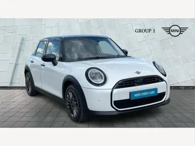 Used Mini Cooper Classic 147 kW (200 HP) 2025 White Hatchback