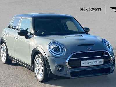 Used Mini Cooper S Classic 189 HP (139 kW) 2020 Moonwalk grey Hatchback