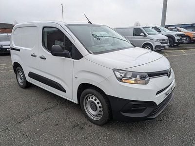 Used Toyota Proace Active 120 HP (88 kW) 2022 White MPV