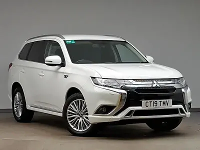 Used Mitsubishi Outlander P-HEV 2019 White SUV