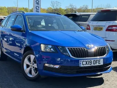 Used Skoda Octavia SE Technology 116 HP (85 kW) 2019 Blue Estate