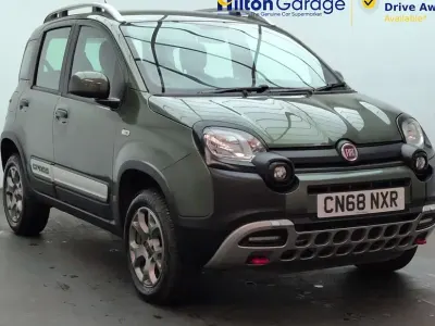 Used Fiat Panda Cross Cross 90 HP (66 kW) 2018 Green Hatchback