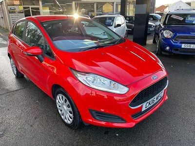 Red Used 2016 Ford Fiesta Style Hatchback | £6,995 (Fair price)