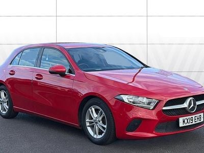 Used Mercedes A180 Executive 116 HP (85 kW) 2019 Red Hatchback