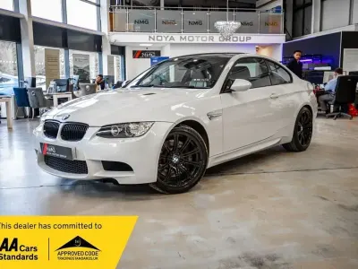 Usado BMW M3 Comfort Edition 420 HP (308 kW) 2013 Branco Coupé