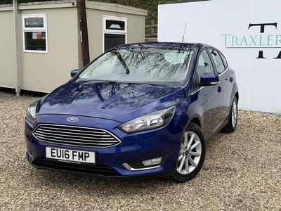 Used Ford Focus Titanium 125 HP (91 kW) 2016 Blue Hatchback