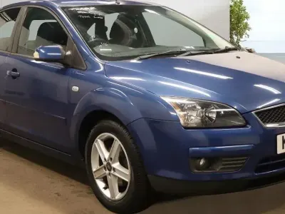 Gebraucht Ford Focus Titanium 115 PS (84 kW) 2007 Blau Kleinwagen