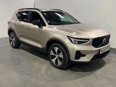 Gold Used 2022 Volvo XC40 Plus SUV | £19,998 (Good price)
