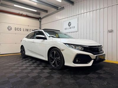 Begagnad Honda Civic EX 126 HK (92 kW) 2019 Vit Halvkombi