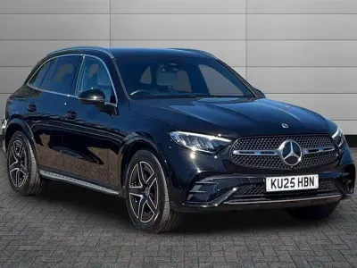 Käytetty Mercedes GLC300 AMG line 258 HP (189 kW) 2025 Musta Farmari