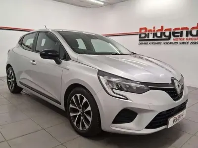 Used Renault Clio Evolution 90 HP (66 kW) 2023 Hatchback