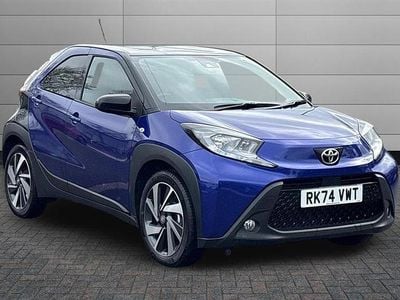 Used Toyota Aygo X 72 HP (52 kW) 2024 Persian salt with black SUV