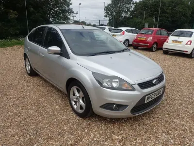 Used Ford Focus Zetec 99 HP (72 kW) 2009 Silver Hatchback