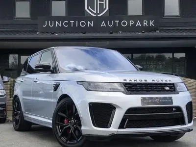 Używany Land Rover Range Rover Sport SVR 575 KM (422 kW) 2022 Srebrny SUV