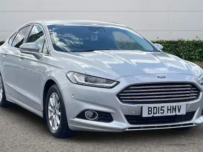 Used Ford Mondeo Titanium 150 HP (110 kW) 2015 Silver Hatchback