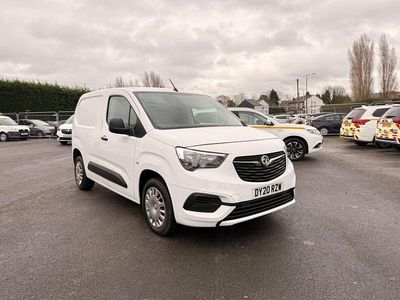 Used Vauxhall Combo Sportive 100 HP (73 kW) 2020 White MPV