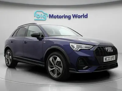Second-hand Audi Q3 Black Edition 245 CP (180 kW) 2023 Albastru SUV