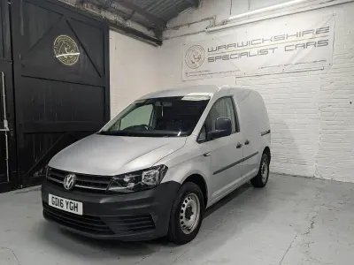 Begagnad VW Caddy Startline 102 HK (75 kW) 2016 Silver Minibuss