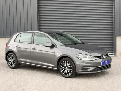 Used VW Golf VII SE 115 HP (84 kW) 2018 Grey Hatchback
