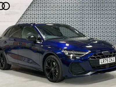 Used Audi A3 e-tron Black Edition 204 HP (150 kW) 2025 Blue Hatchback