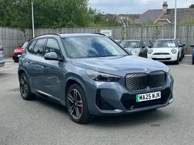 Usado BMW iX1 M Sport 227 kW (309 HP) 2025 Cinzento SUV