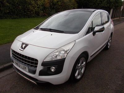 White Used 2012 Peugeot 3008 Allure Hatchback | £3,190 (Fair price)