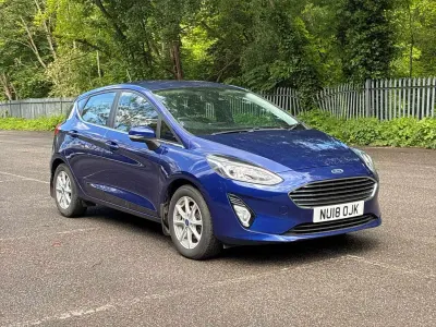 Usado Ford Fiesta Zetec 2018 Azul Utilitario