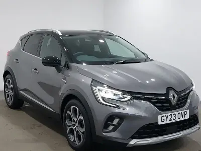 Second-hand Renault Captur Techno 142 CP (104 kW) 2023 Gri SUV
