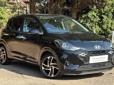 Used Hyundai i10 Premium 63 HP (46 kW) 2025 Black Hatchback
