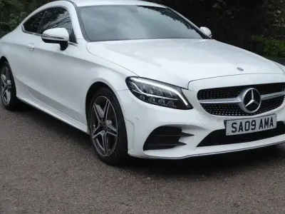 Used Mercedes C220 AMG line 194 HP (142 kW) 2019 White Coupe